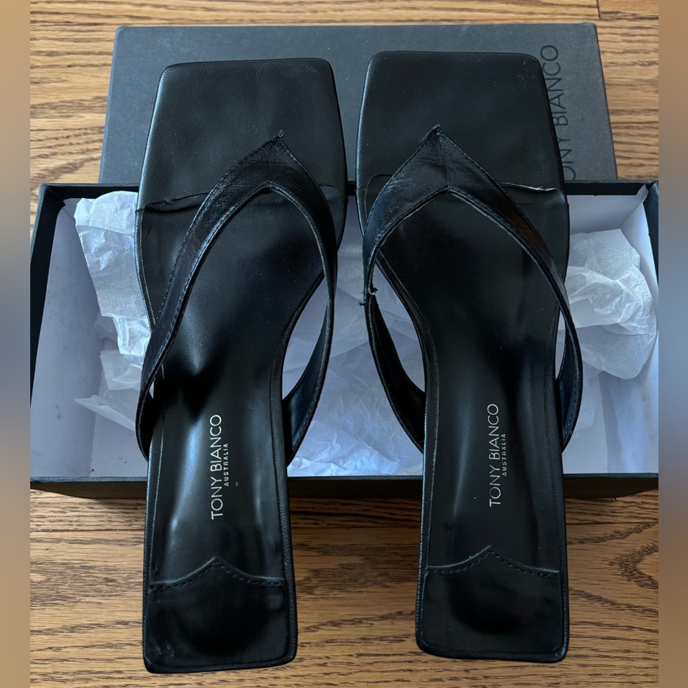 Tony Bianco Black COBRA leather thong kitten heel sandals | Size 7.5 US